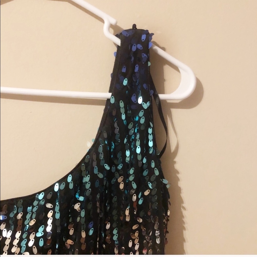 ⭐️ Love Reign Sequins Dress - Picture 3 of 6